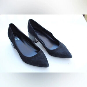 Bleeker & Bond pumps